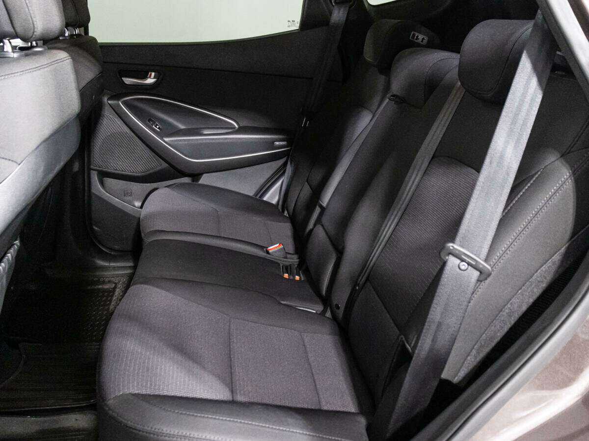 Купить Hyundai Santa Fe с пробегом. Фото: #9