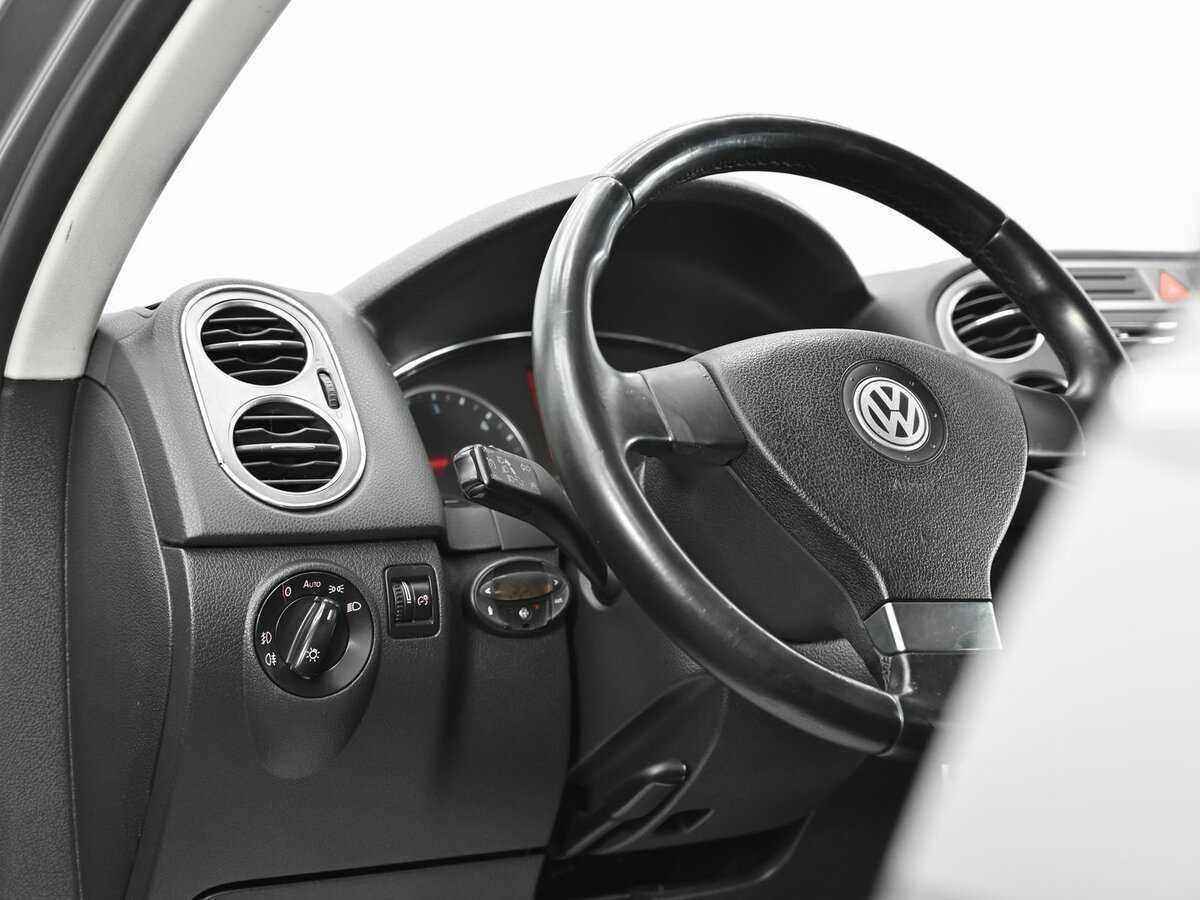 Купить Volkswagen Tiguan с пробегом. Фото: #8