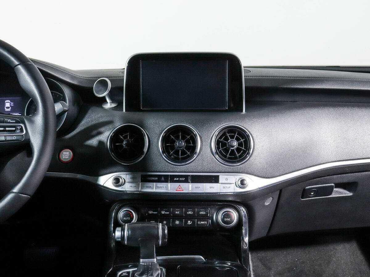 Купить Kia Stinger с пробегом. Фото: #12