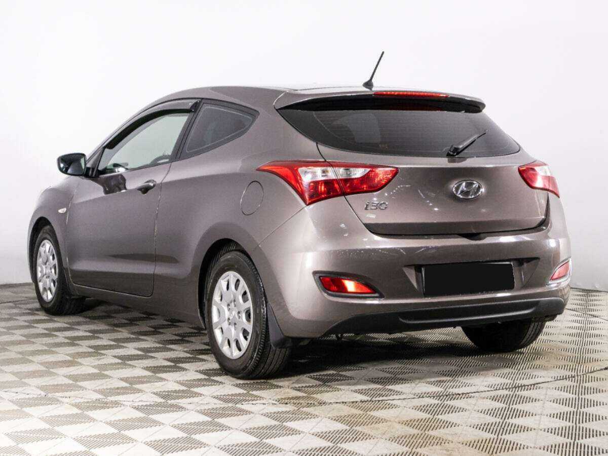 Купить Hyundai i30 с пробегом. Фото: #6