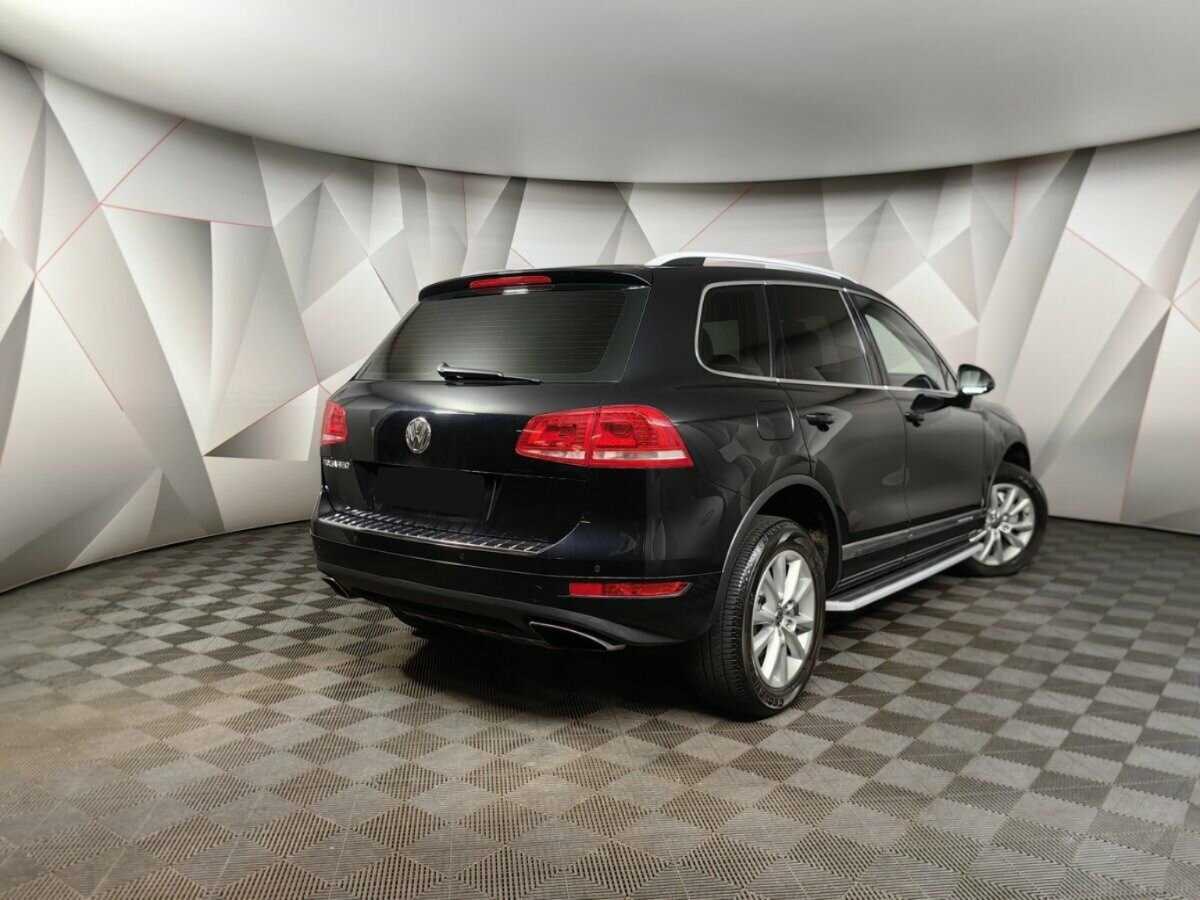 Купить Volkswagen Touareg с пробегом. Фото: #1