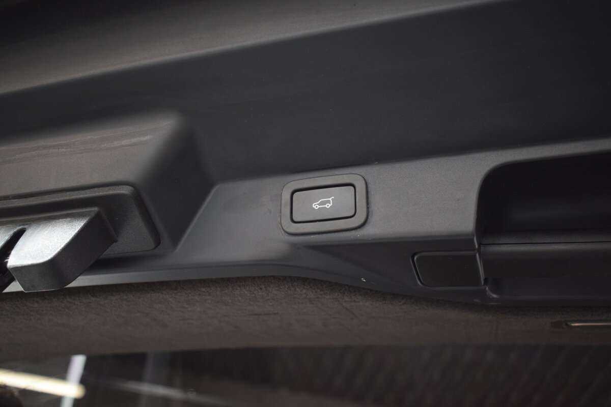 Купить Land Rover Range Rover Sport с пробегом. Фото: #8