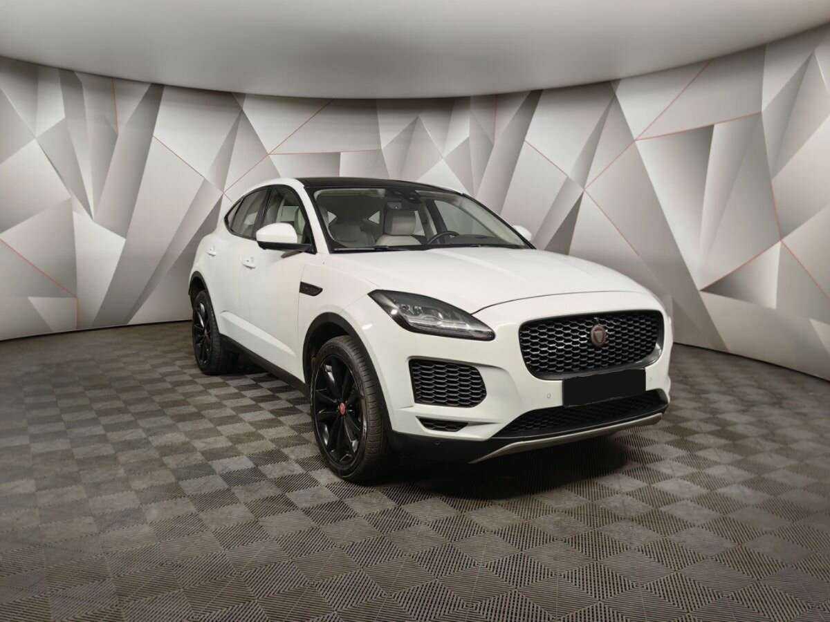 Купить Jaguar E-Pace с пробегом. Фото: #2