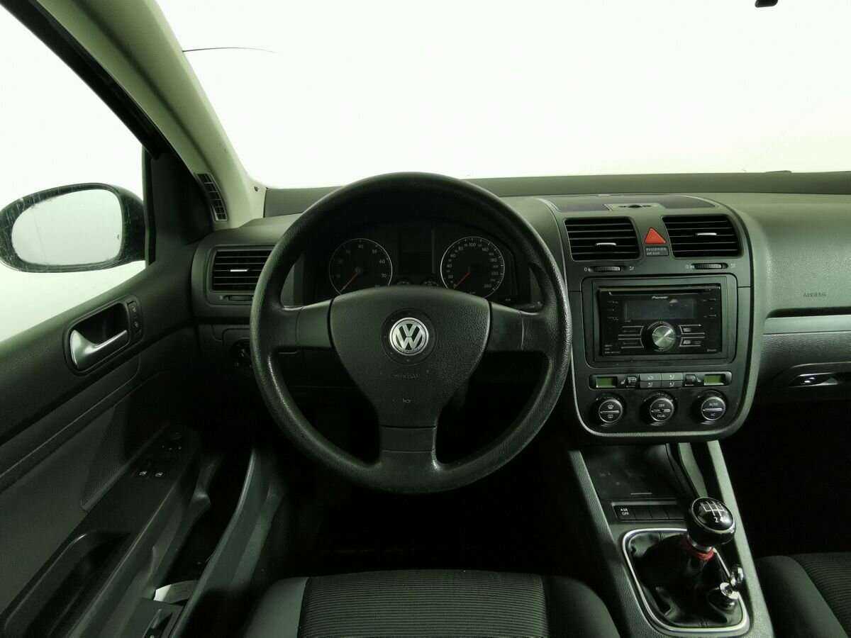 Купить Volkswagen Golf с пробегом. Фото: #14