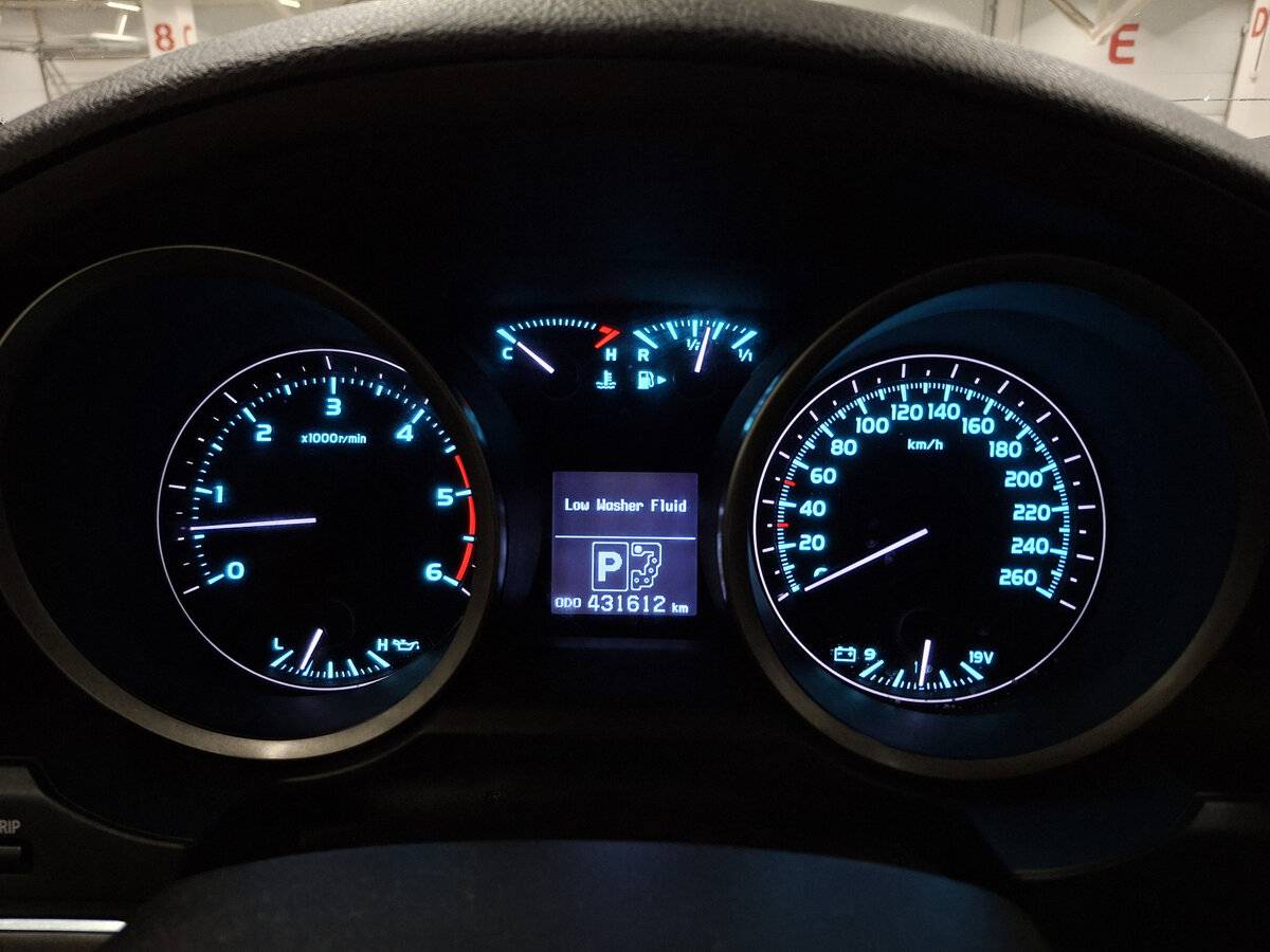 Купить Toyota Land Cruiser с пробегом. Фото: #12