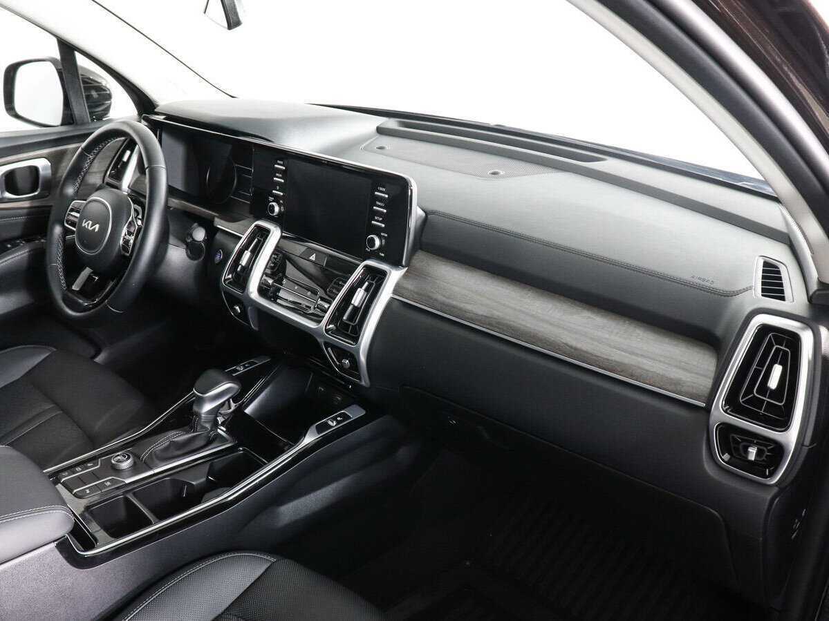 Купить Kia Sorento с пробегом. Фото: #9