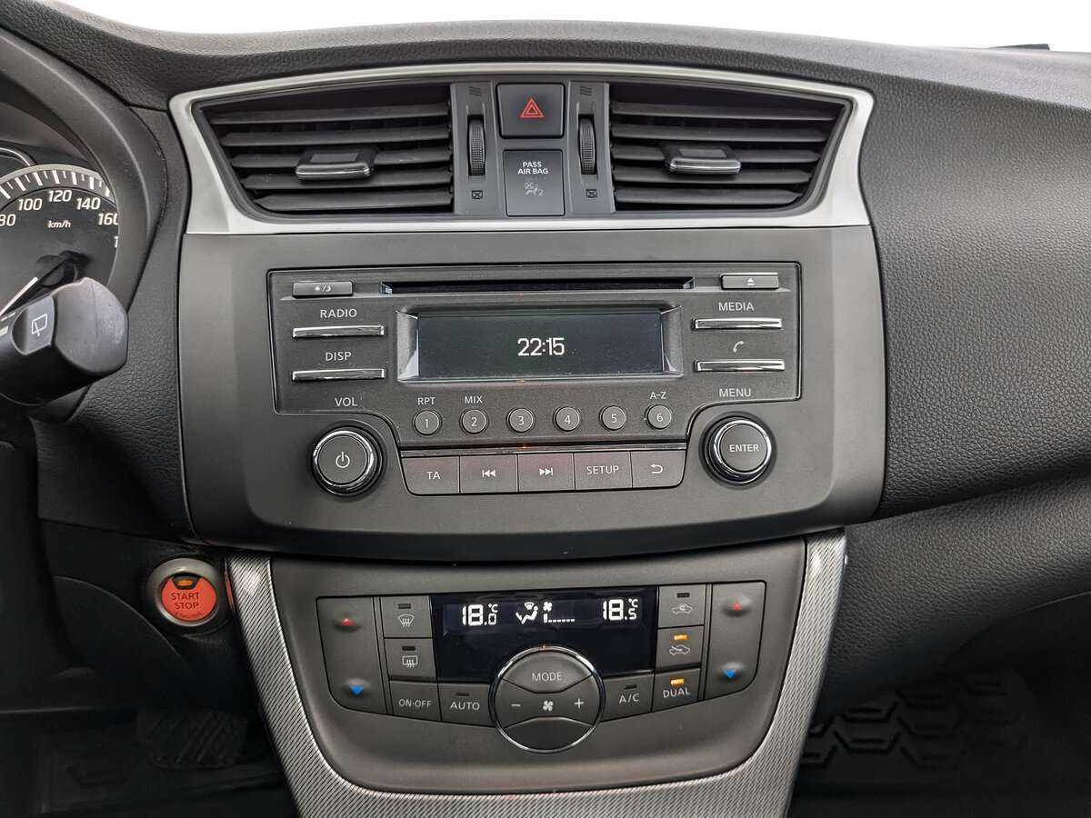 Купить Nissan Tiida с пробегом. Фото: #12