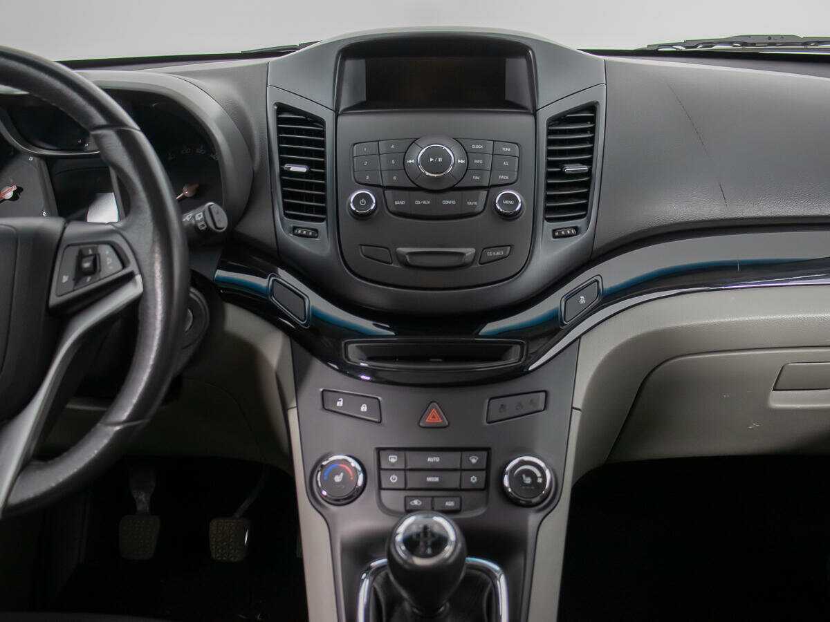 Купить Chevrolet Orlando с пробегом. Фото: #13