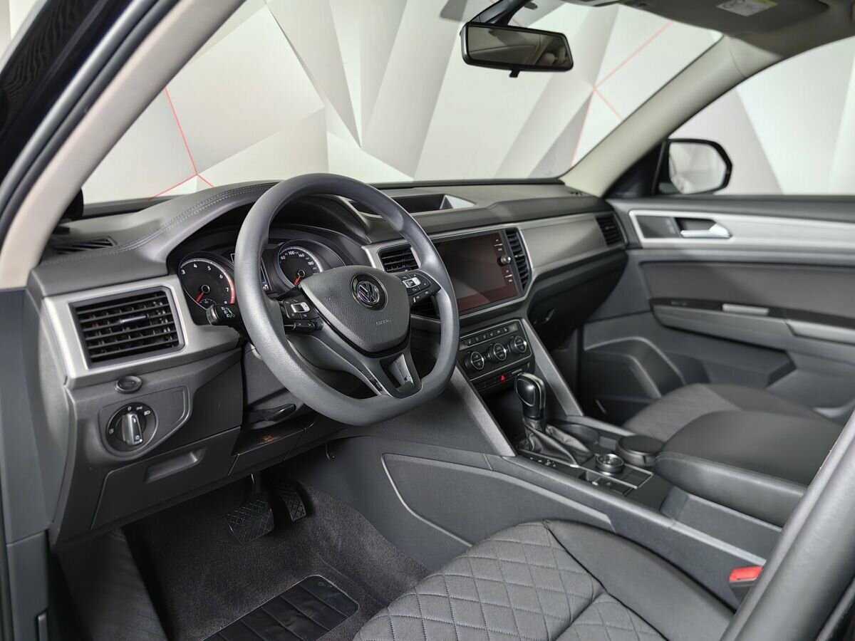 Купить Volkswagen Teramont с пробегом. Фото: #12