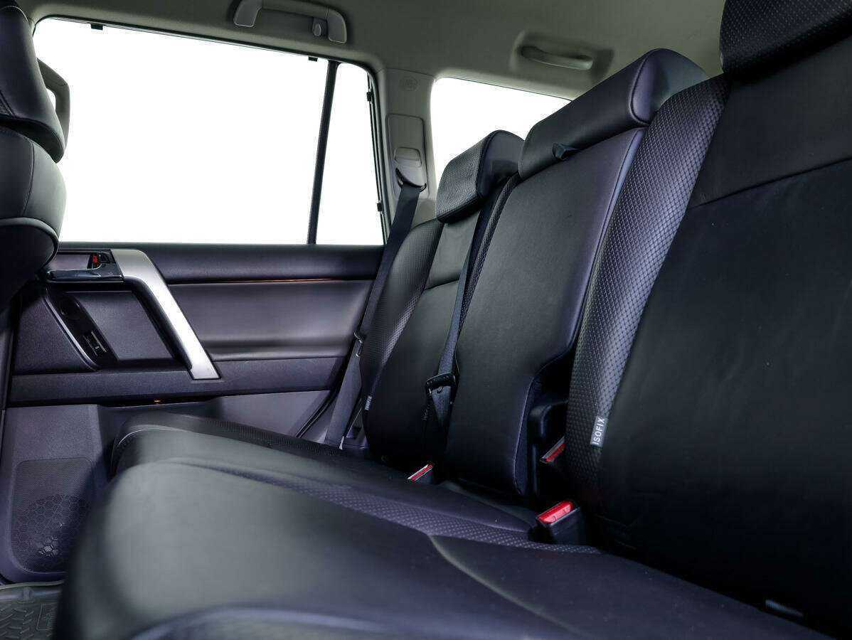 Купить Toyota Land Cruiser Prado с пробегом. Фото: #8
