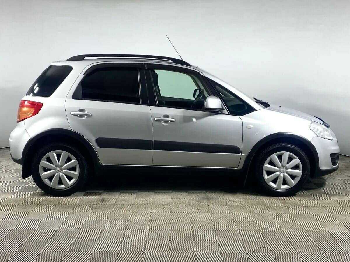 Купить Suzuki SX4 с пробегом. Фото: #3