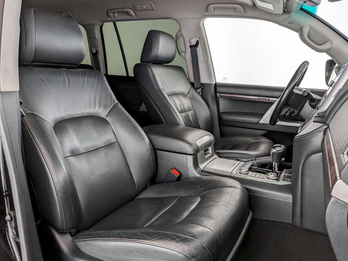 Купить Toyota Land Cruiser с пробегом. Фото: #19