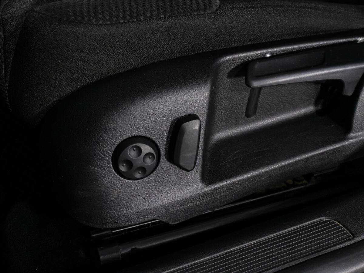 Купить Volkswagen Passat с пробегом. Фото: #16