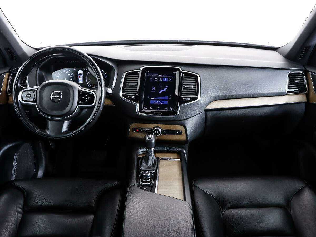 Купить Volvo XC90 с пробегом. Фото: #9