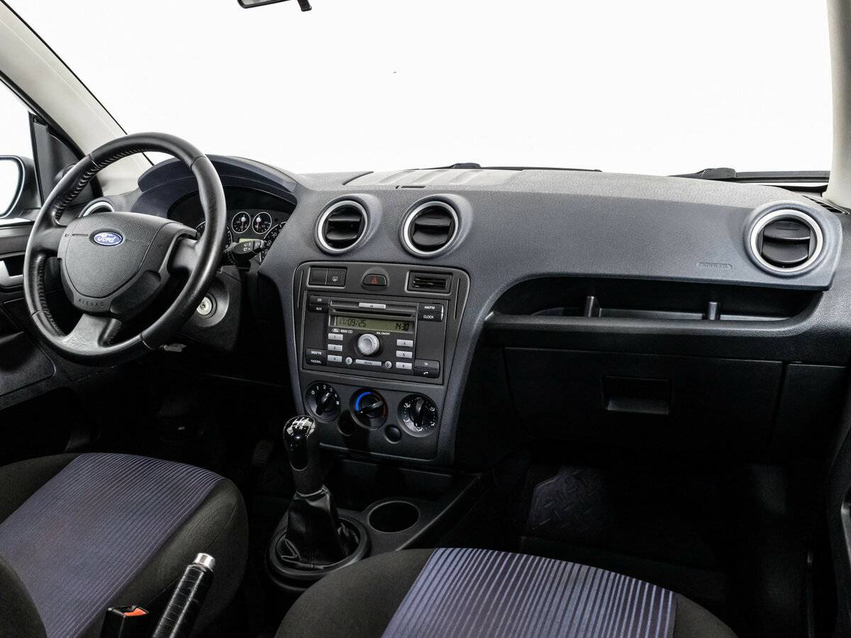 Купить Ford Fusion с пробегом. Фото: #6