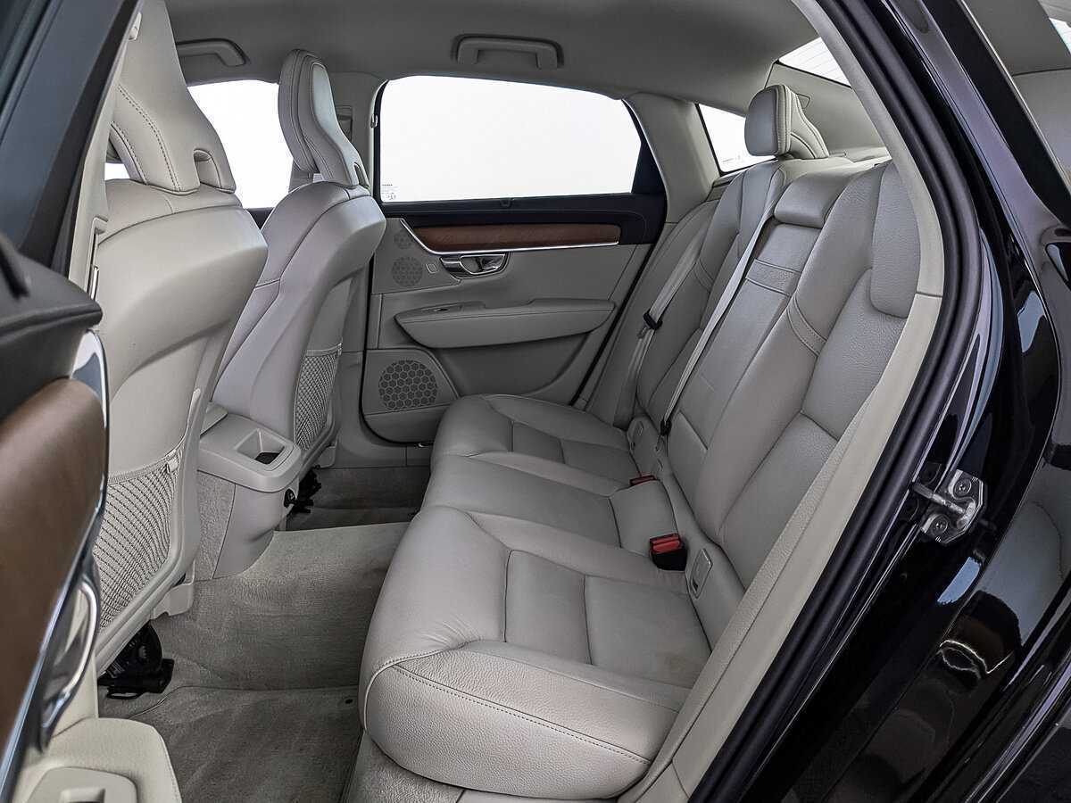 Купить Volvo S90 с пробегом. Фото: #17