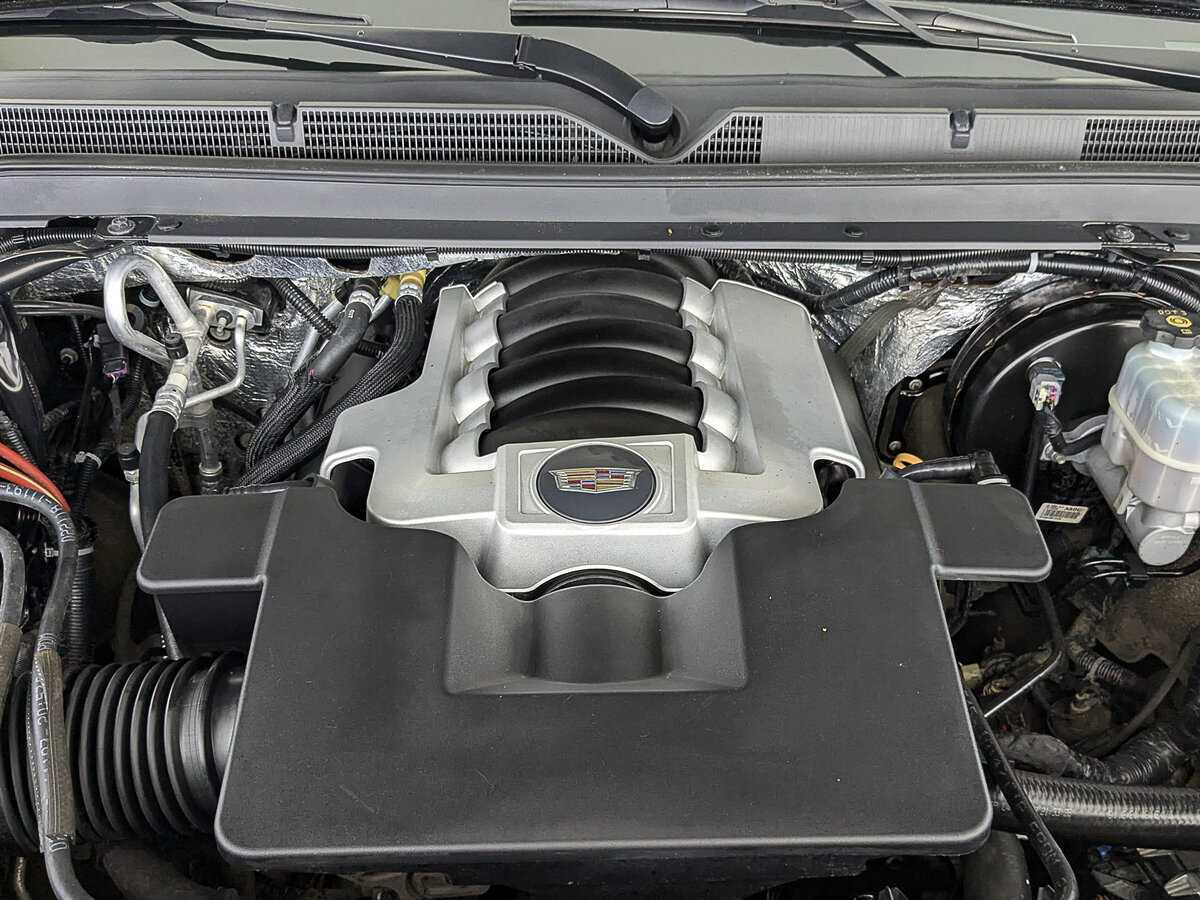 Купить Cadillac Escalade с пробегом. Фото: #8