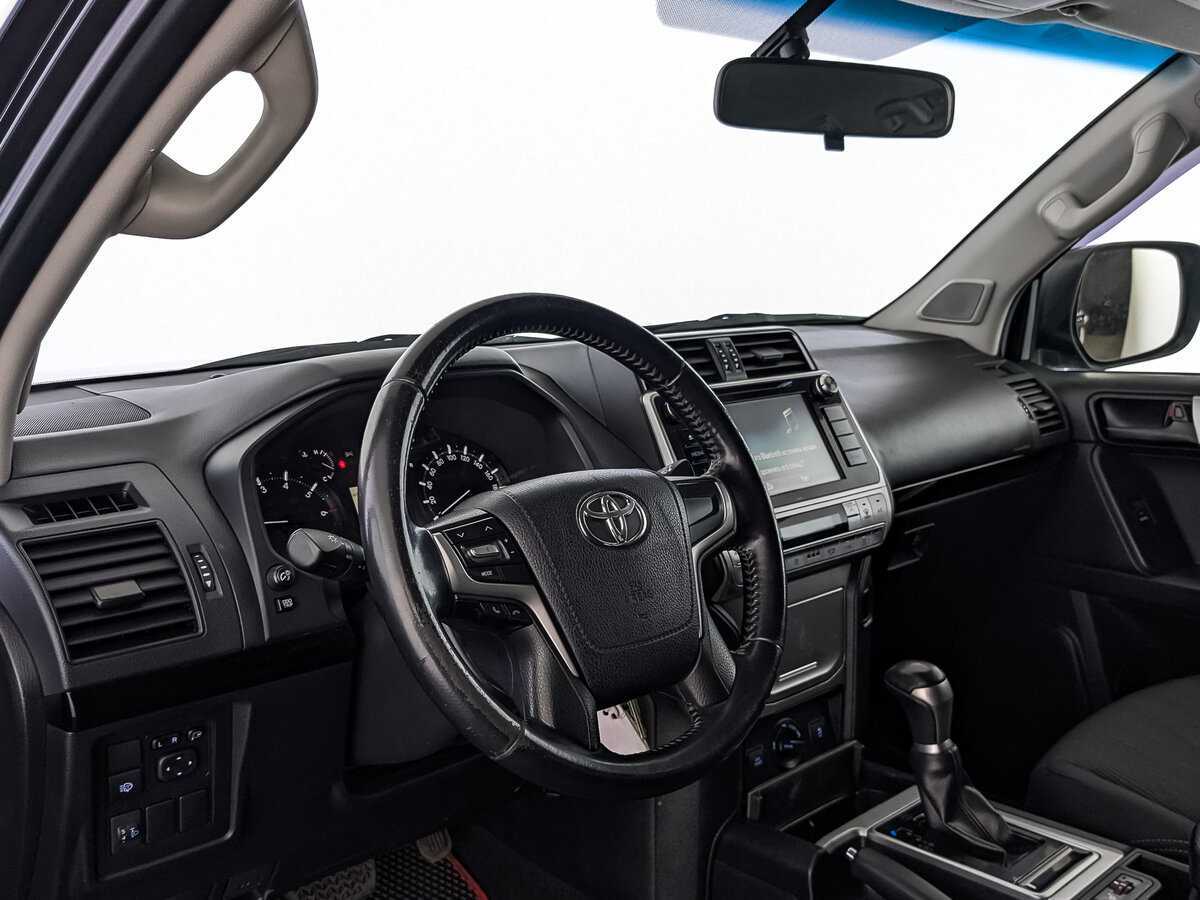 Купить Toyota Land Cruiser Prado с пробегом. Фото: #14