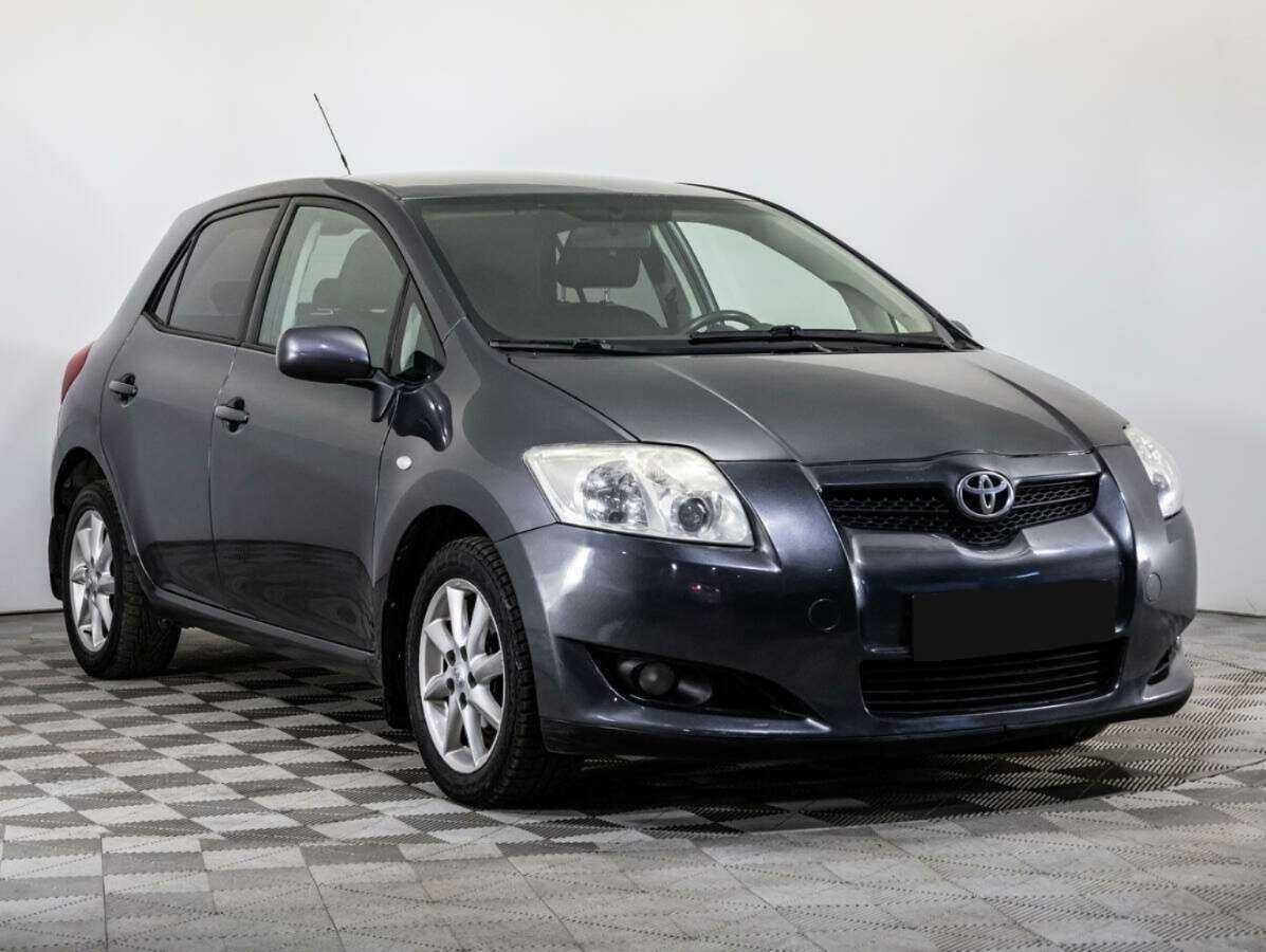 Купить Toyota Auris с пробегом. Фото: #2