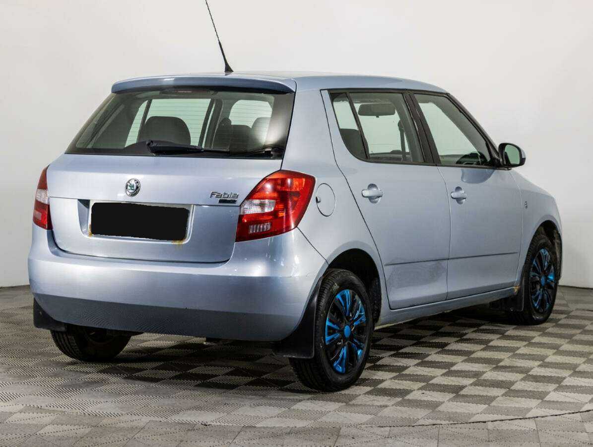 Купить Skoda Fabia с пробегом. Фото: #4