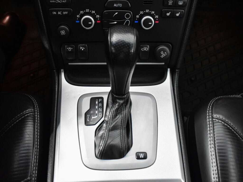 Купить Volvo XC90 с пробегом. Фото: #10
