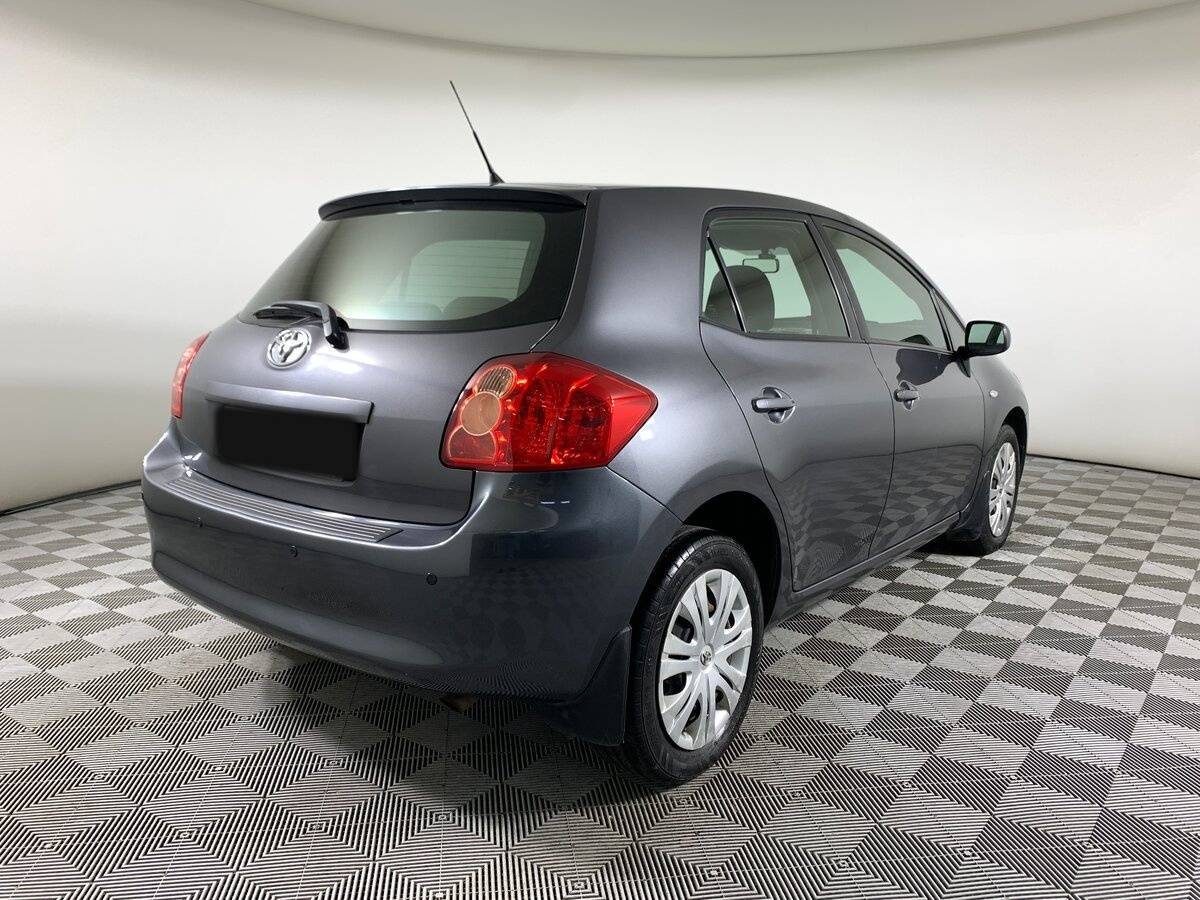 Купить Toyota Auris с пробегом. Фото: #4