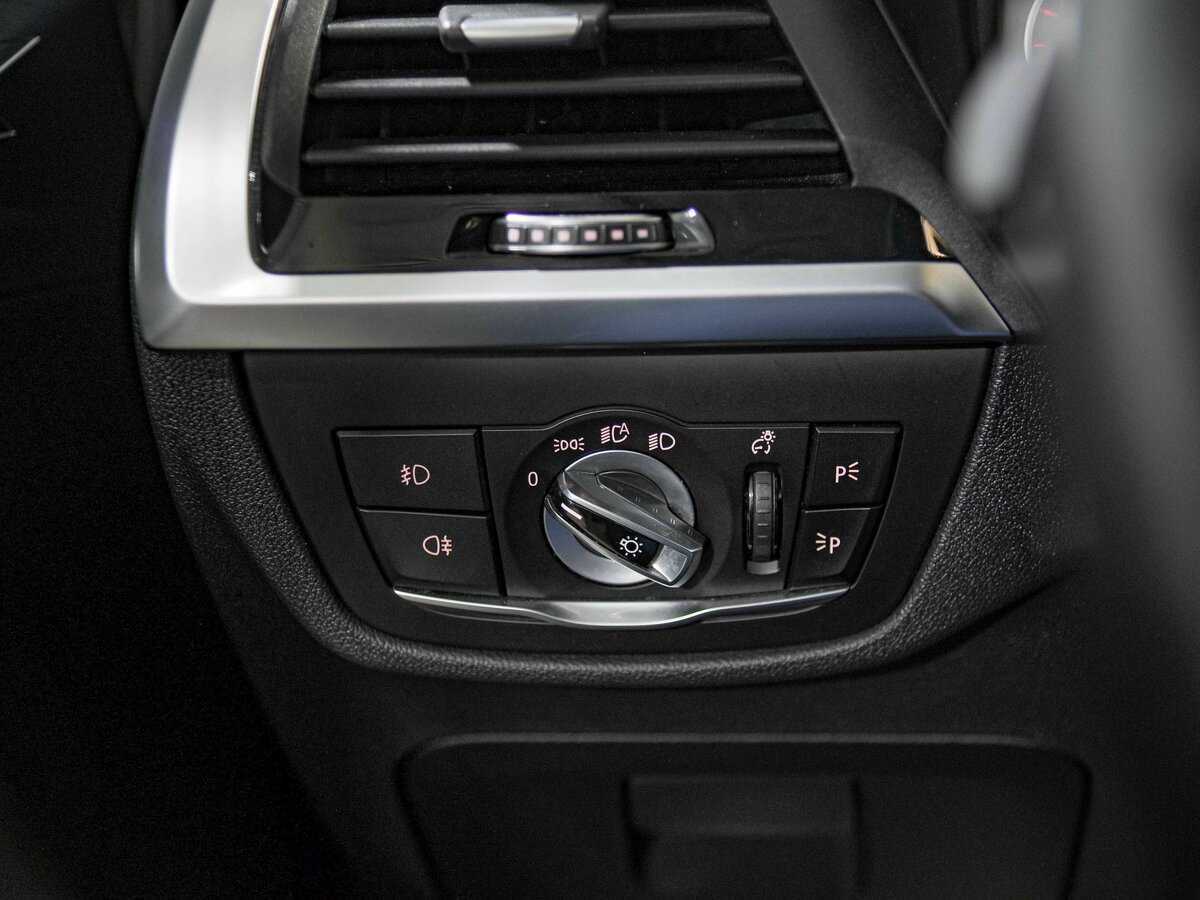 Купить BMW X3 с пробегом. Фото: #12