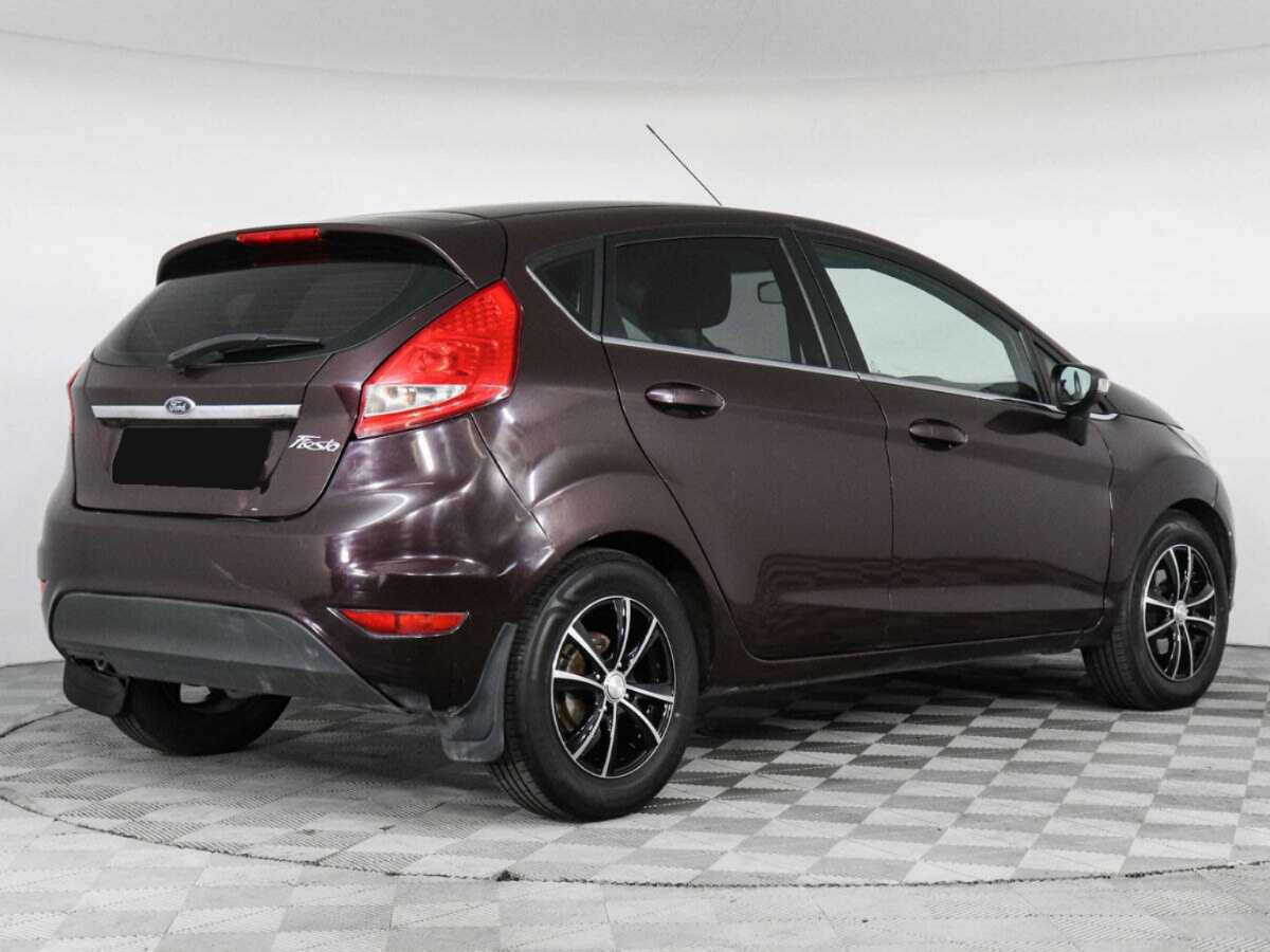 Купить Ford Fiesta с пробегом. Фото: #2