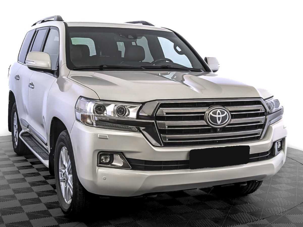 Купить Toyota Land Cruiser с пробегом. Фото: #2