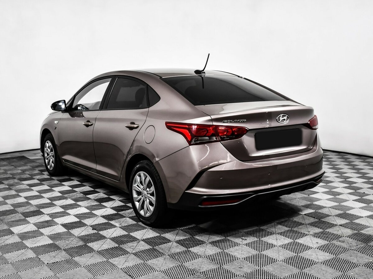 Купить Hyundai Solaris с пробегом. Фото: #6
