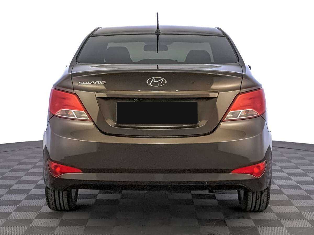 Купить Hyundai Solaris с пробегом. Фото: #4