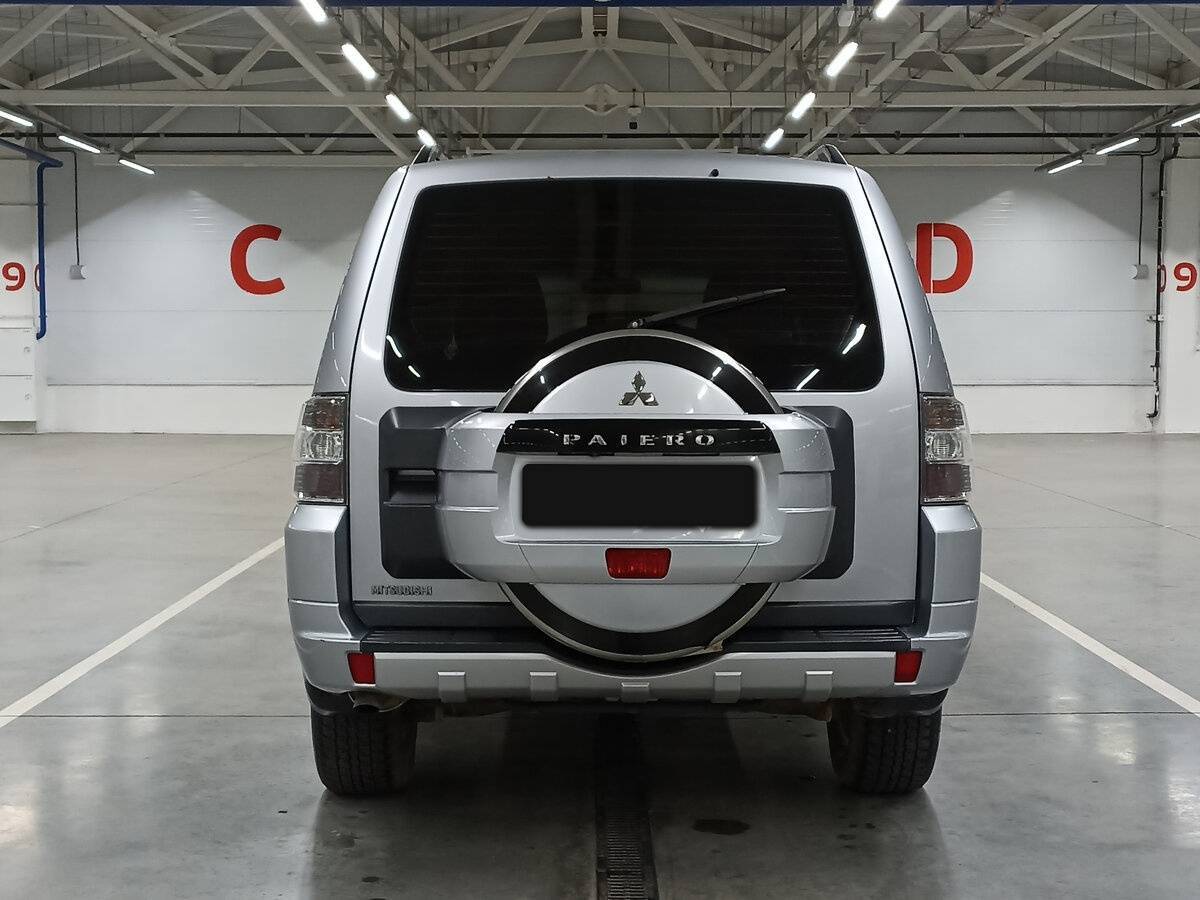 Купить Mitsubishi Pajero с пробегом. Фото: #5