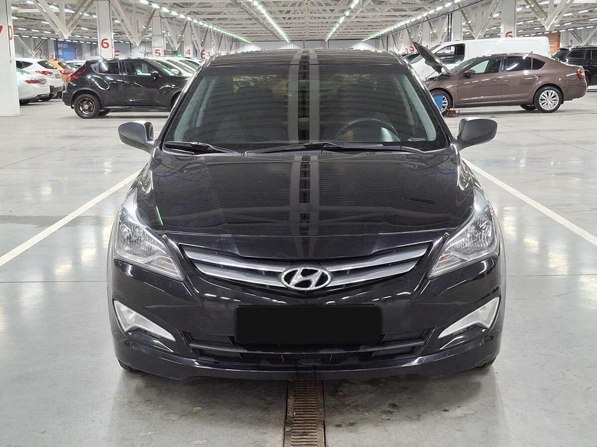 Купить Hyundai Solaris с пробегом. Фото: #1