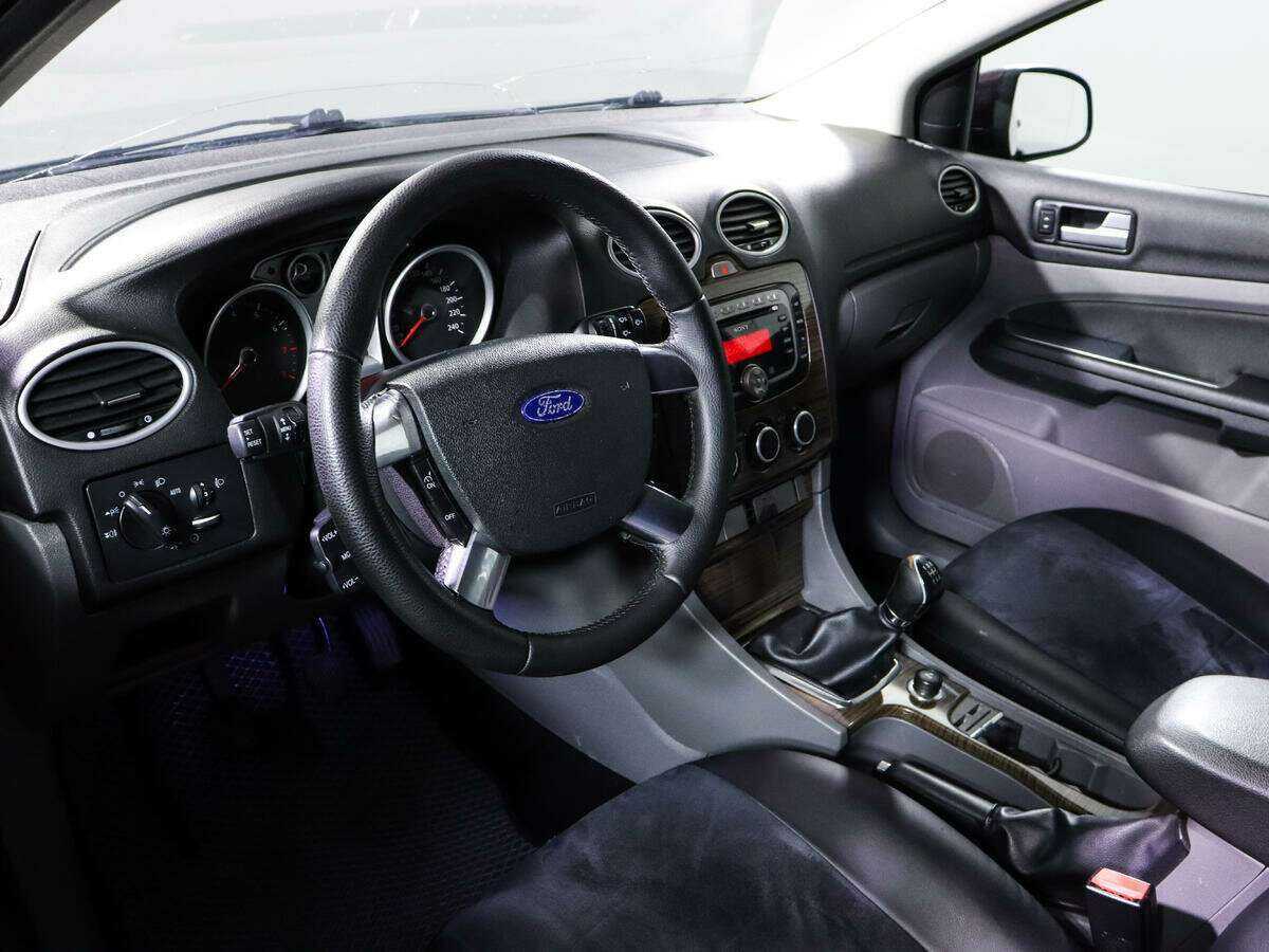 Купить Ford Focus с пробегом. Фото: #13