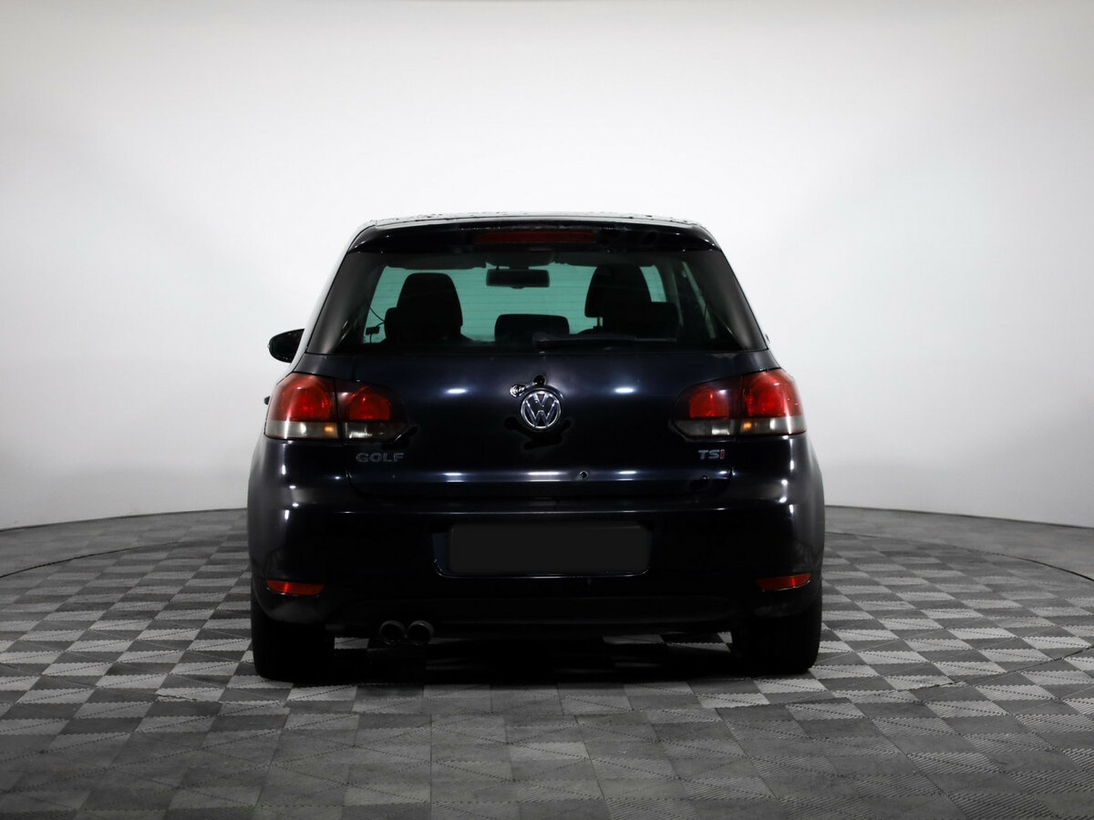 Купить Volkswagen Golf с пробегом. Фото: #2