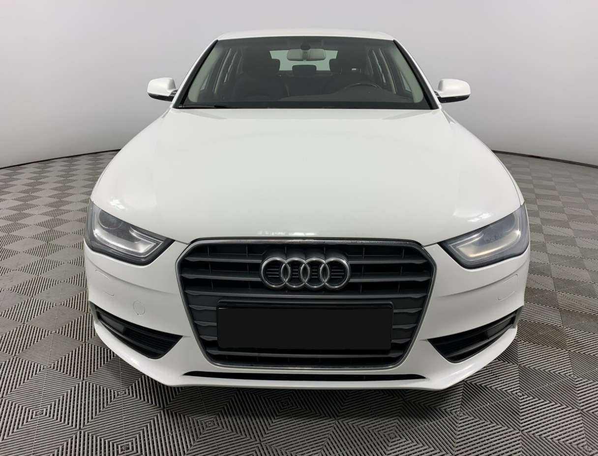 Купить Audi A4 с пробегом. Фото: #0