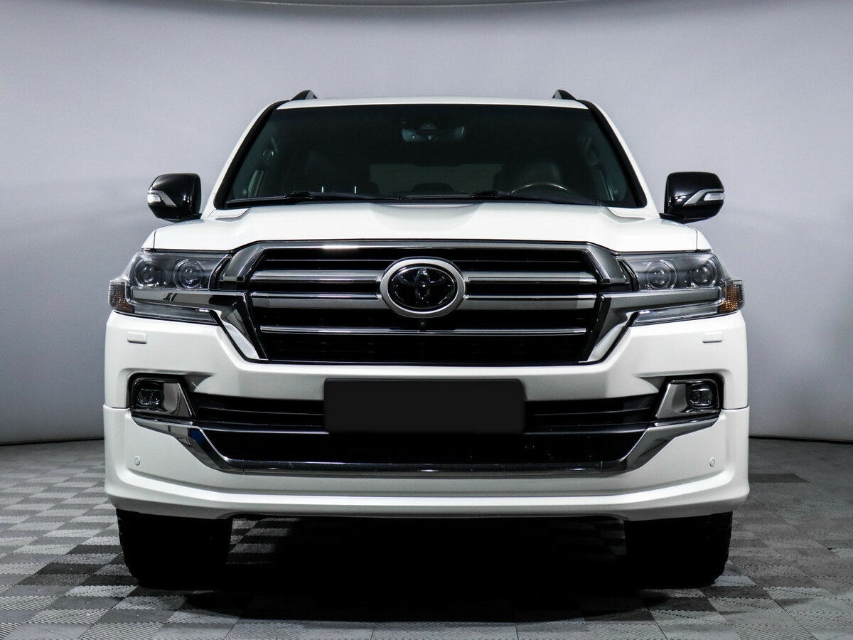 Купить Toyota Land Cruiser с пробегом. Фото: #1