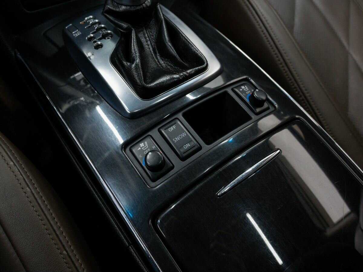 Купить Infiniti FX с пробегом. Фото: #18
