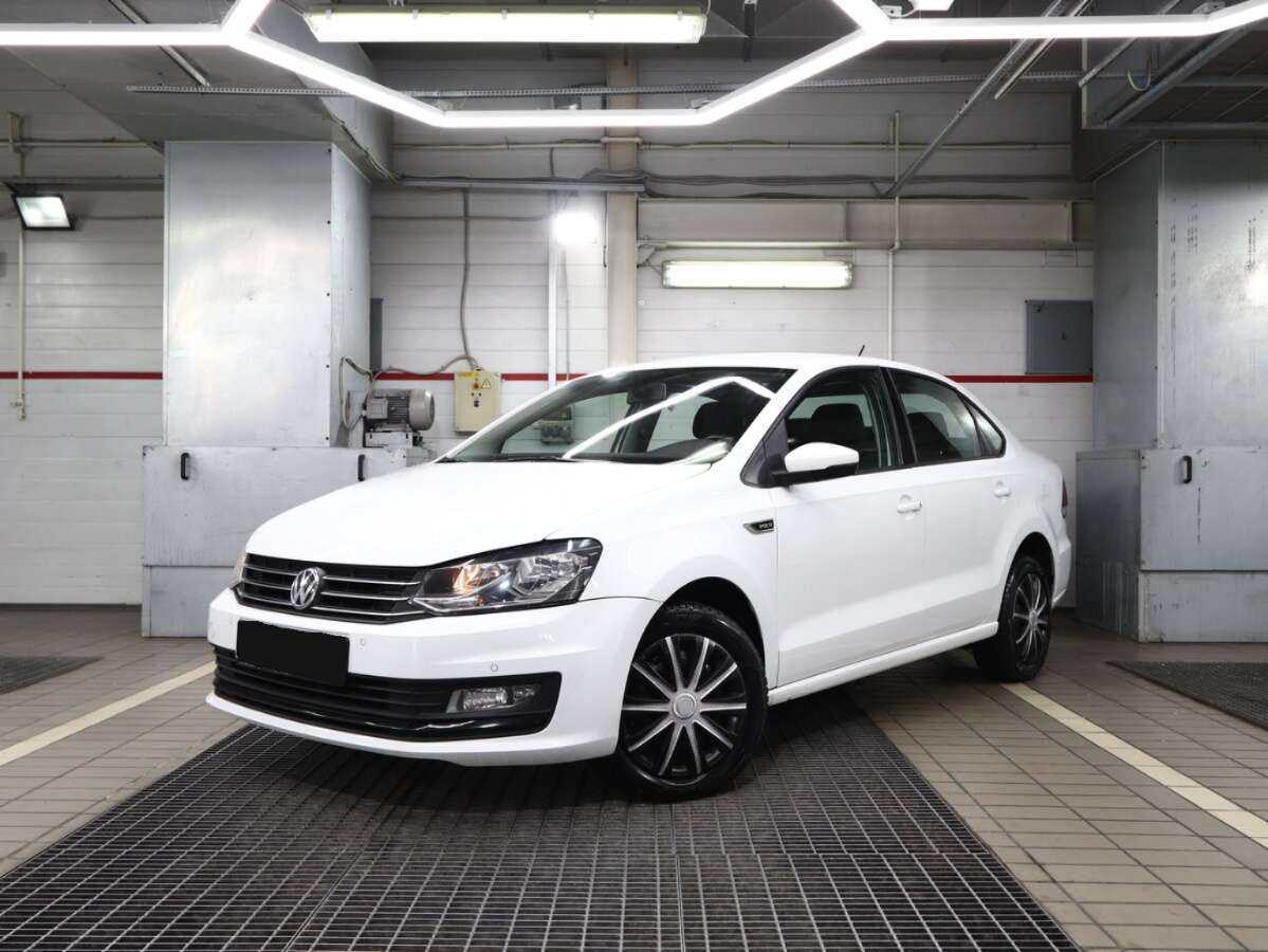 Купить Volkswagen Polo с пробегом. Фото: #0
