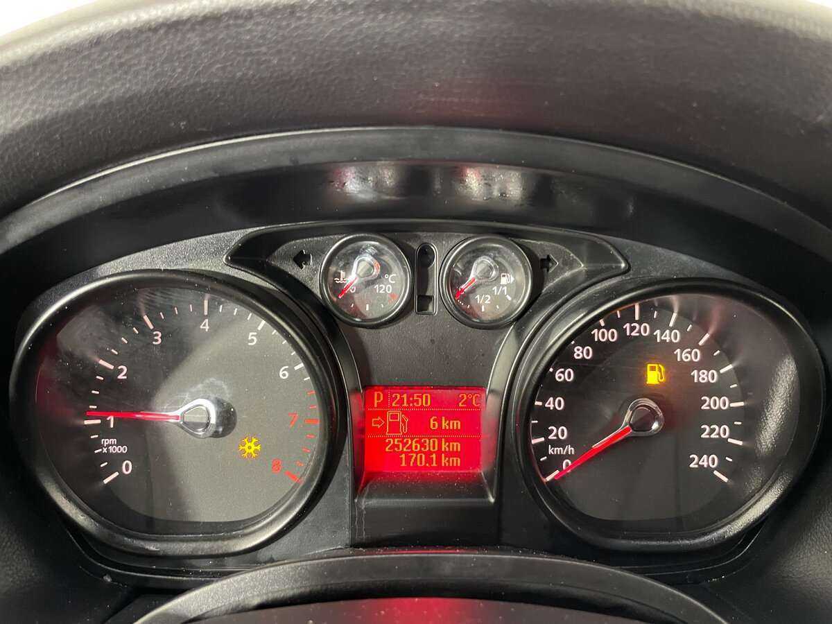 Купить Ford Focus с пробегом. Фото: #11
