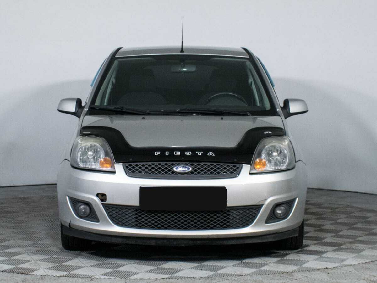 Купить Ford Fiesta с пробегом. Фото: #1