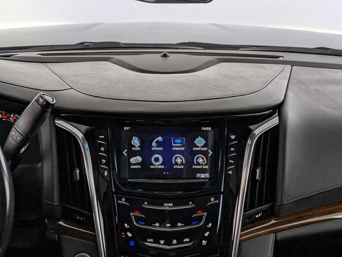 Купить Cadillac Escalade с пробегом. Фото: #12