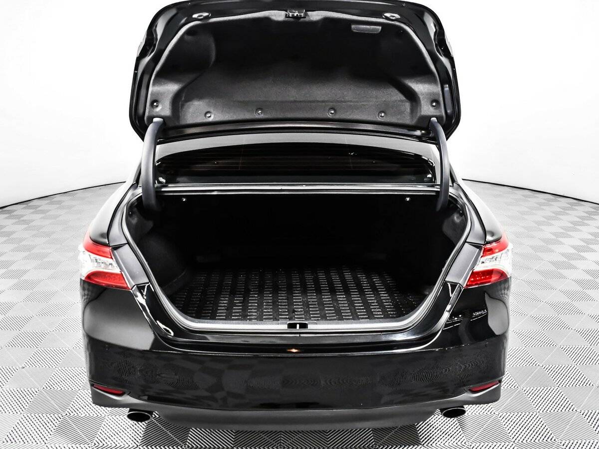 Купить Toyota Camry с пробегом. Фото: #11