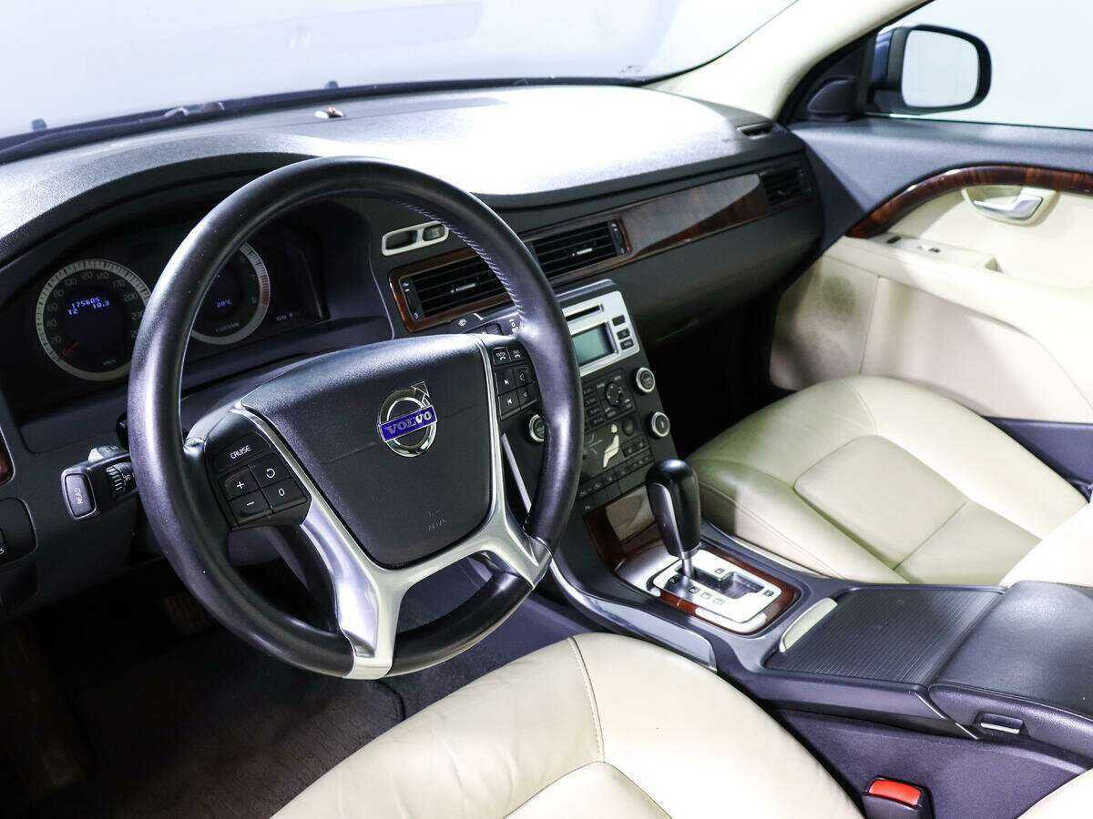 Купить Volvo S80 с пробегом. Фото: #10