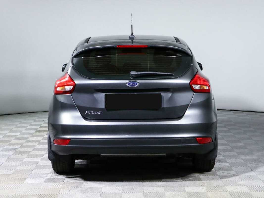 Купить Ford Focus с пробегом. Фото: #4
