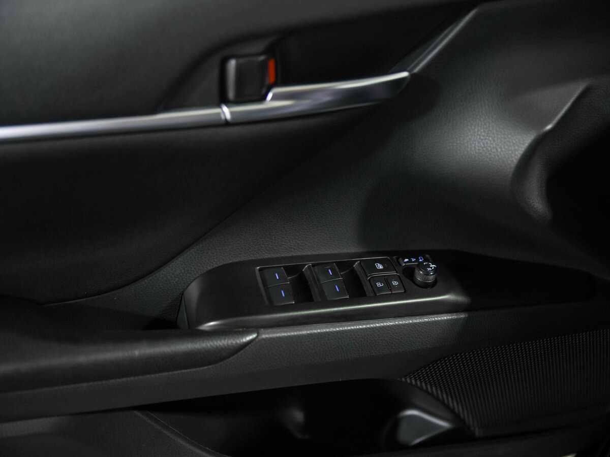 Купить Toyota Camry с пробегом. Фото: #13