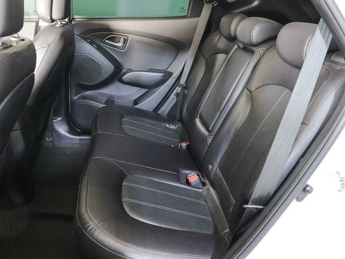 Купить Hyundai ix35 с пробегом. Фото: #9
