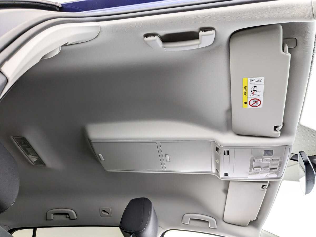 Купить Volkswagen Touran с пробегом. Фото: #16