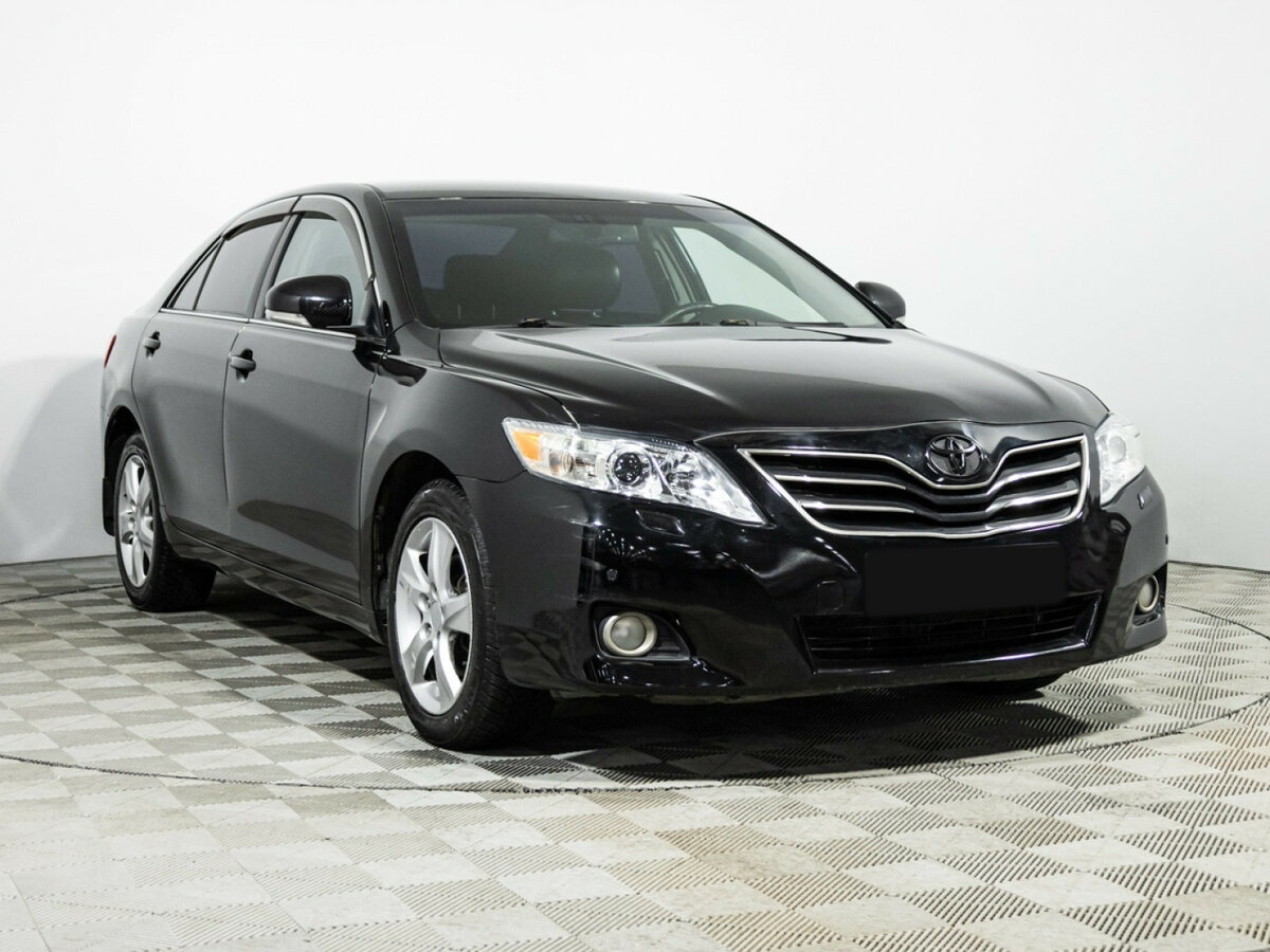 Купить Toyota Camry с пробегом. Фото: #2