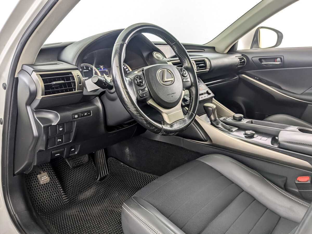 Купить Lexus IS с пробегом. Фото: #13
